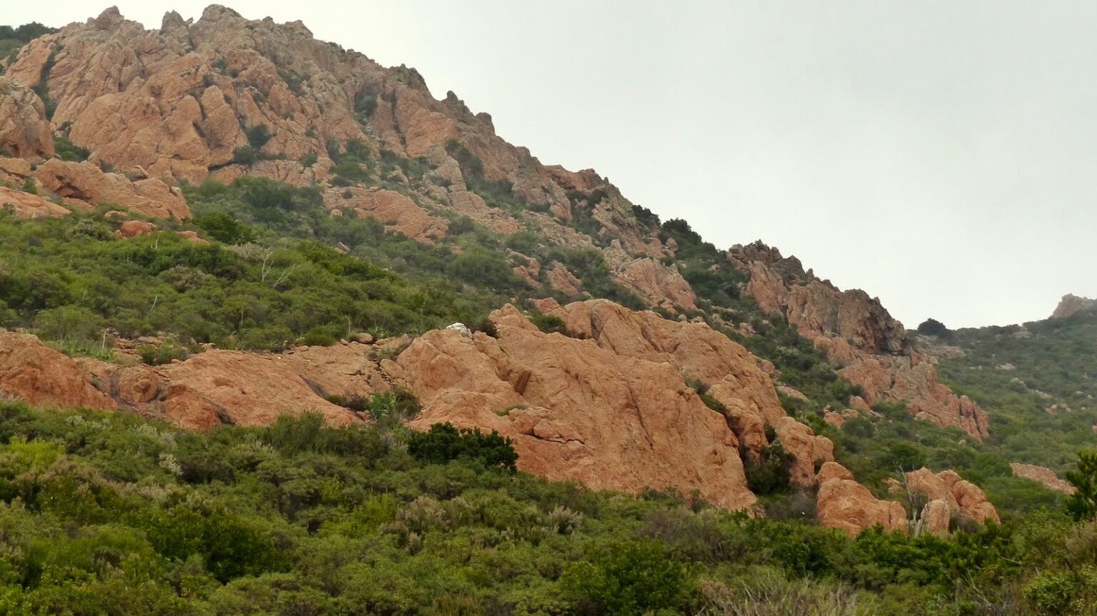 Vue du sentier du Monte Gozzi.